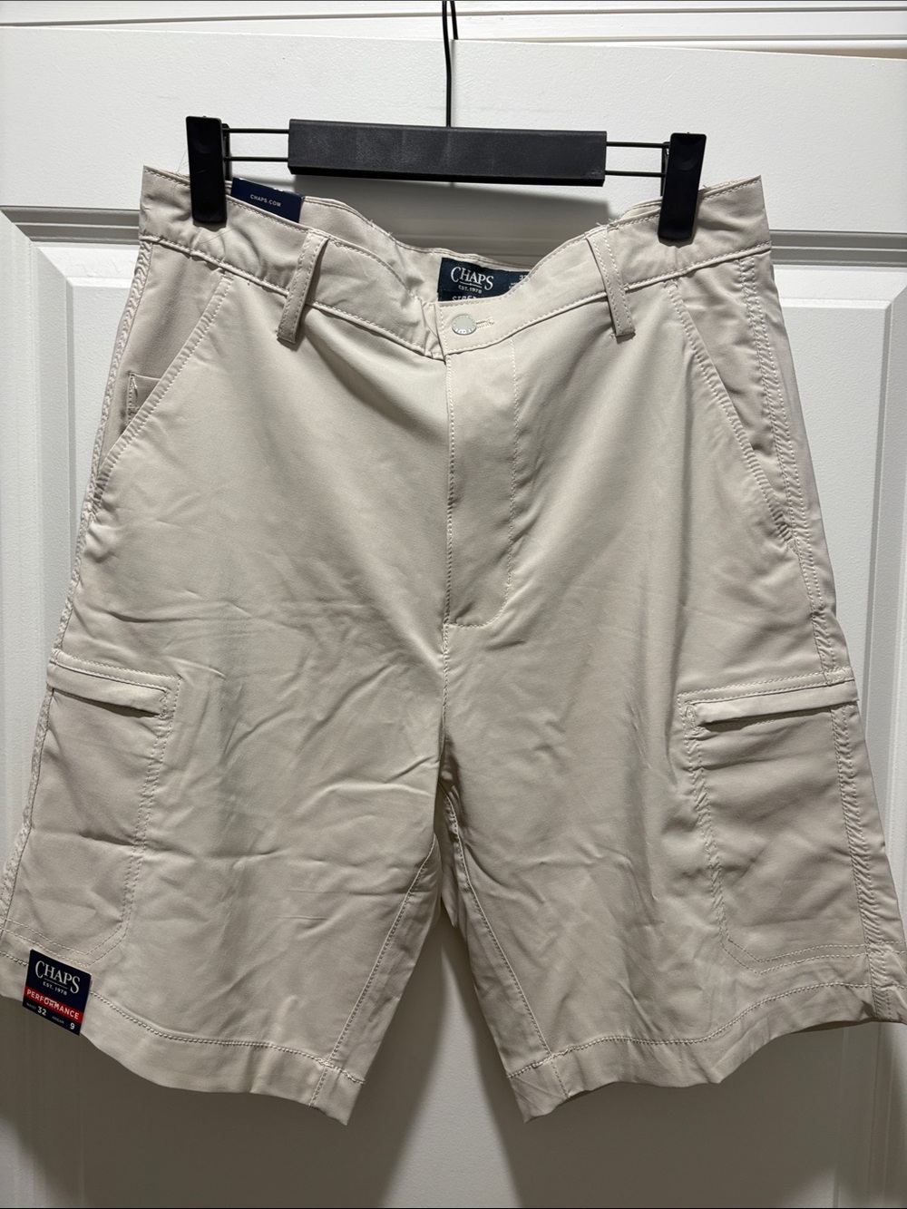 Chaps Men's Light Beige Cargo Shorts